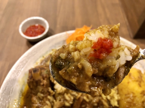 mama curry（ママカリー）　スペアリブカレー