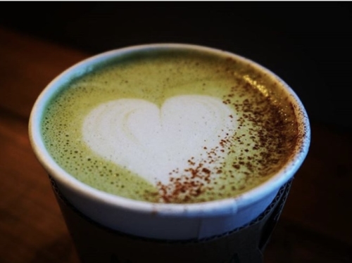 土日だけ営業するコーヒースタンド！「87 COFFEE STAND」（北九州市八幡西区）