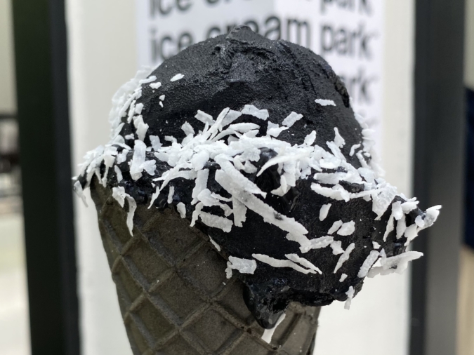 「ice cream park」ブラックアイスクリーム・ココナツ