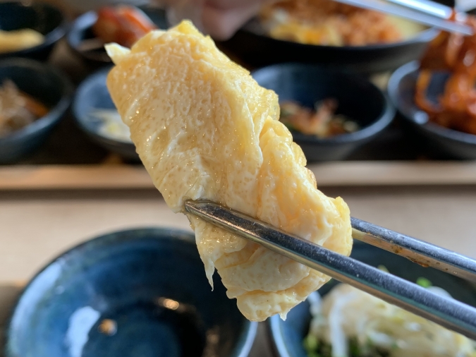 オッパ家　チーズキムチポックンパ定食の小鉢（ケランマリ）
