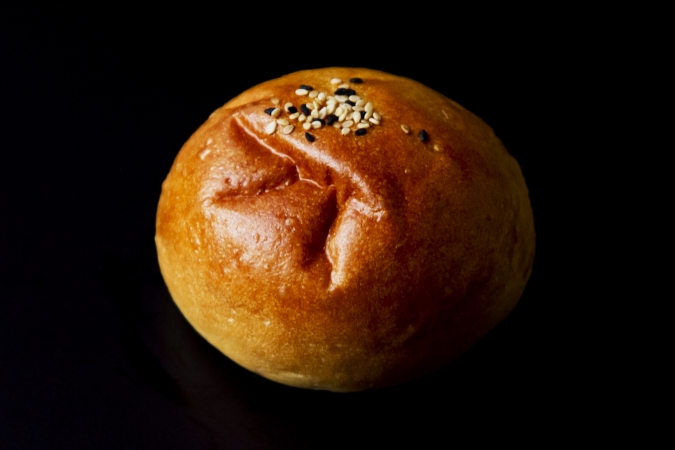 Boulangerie Doux Fleurs（ブーランジェリー・ドゥー・フルール）北海道大納言粒あんパン