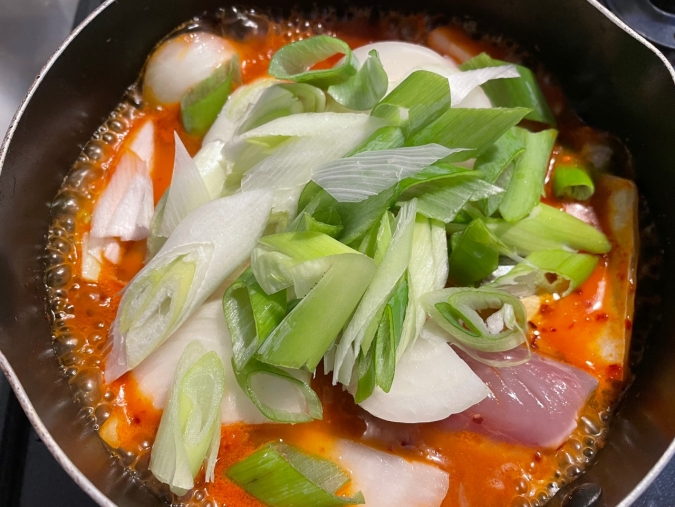 韓国では定番料理！「サバのキムチ煮込み」レシピ