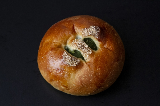「田の香」の自家製酵母パン（八女抹茶）