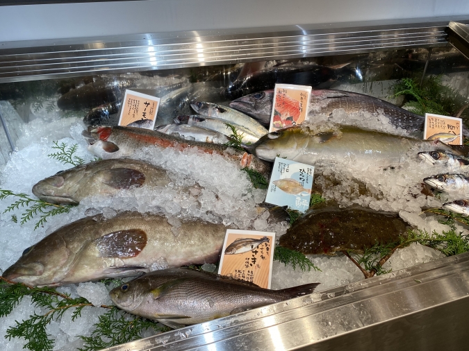 Fish＆Sushi 博多離れの台所　鮮魚
