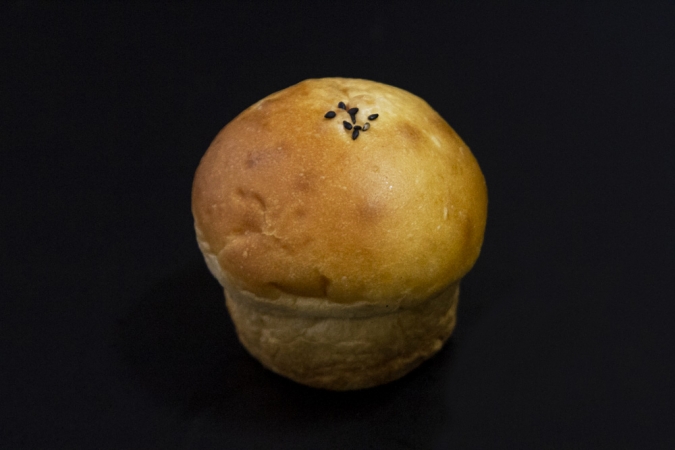 『haruta bakery』（ハルタベーカリー）塩バターあんパン