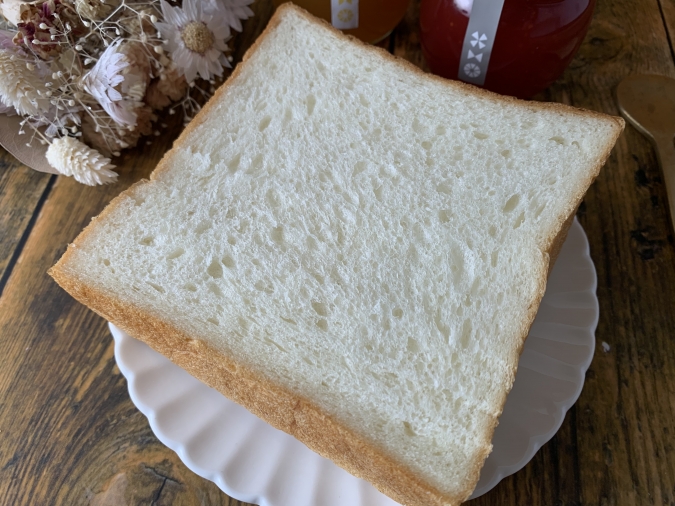 『食ぱん四二八（よつや）久留米すわの店』食パン