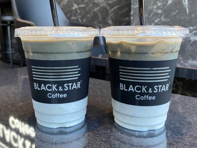 BLACK＆STAR Coffee（ブラックアンドスターコーヒー）　BLACK＆STARラテ