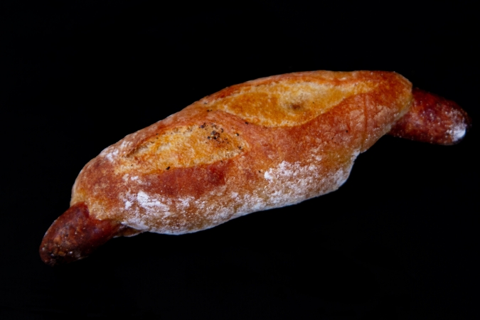 マツパン細いソーセージのパン