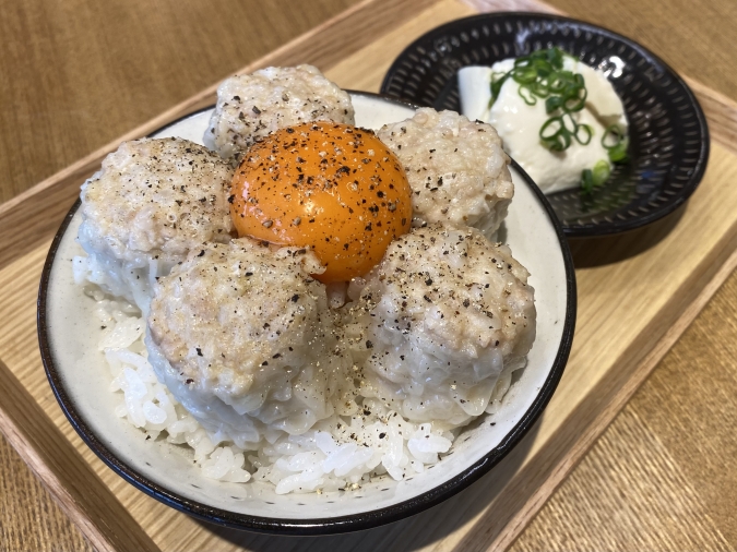 生餃子専門店 光月（こうづき）・北海道産バターマシマシ 焼売丼