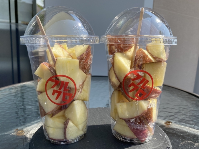 fruits closet cafe（フルーツクローゼットカフェ）　りんご飴（カット）