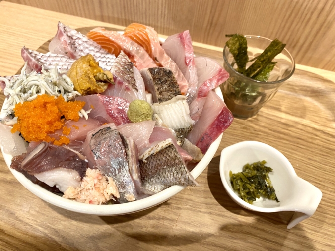 THE ONO MARKET（ザ オノ マーケット）　極上海鮮丼