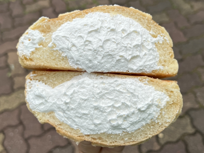CACHETTE（カシェット）　ホワイトクリームメロンパン