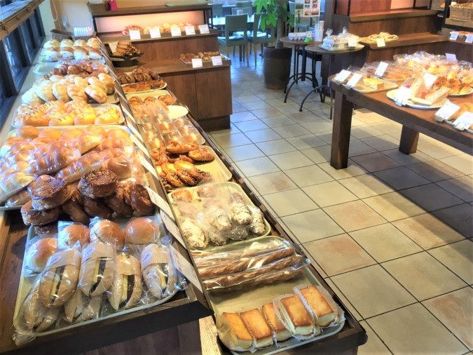 パン工房 高須  La boulangerie TAKASU（ブーランジェリー タカス）　店内