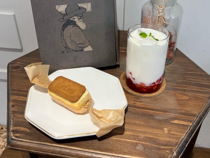 チーズケーキ　Cafe＋82（カフェプラスハチニ）