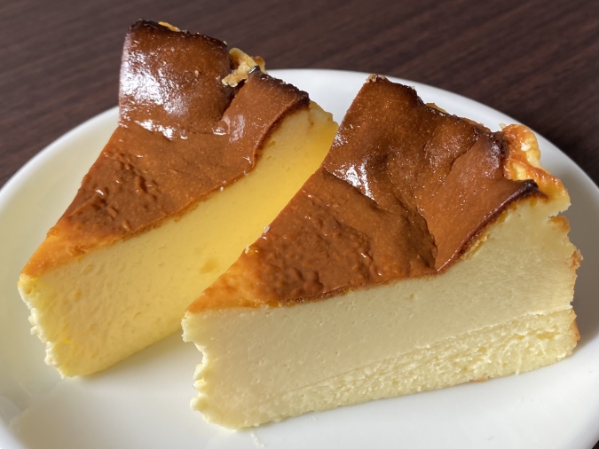 Cheesecake Rocca（チーズケーキ ロッカ）　バスクチーズケーキ（プレーン）