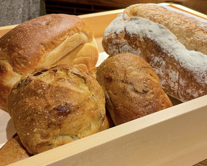 肉処 濱さき　BAKERY＆CHANDELIER Eccentricのパン