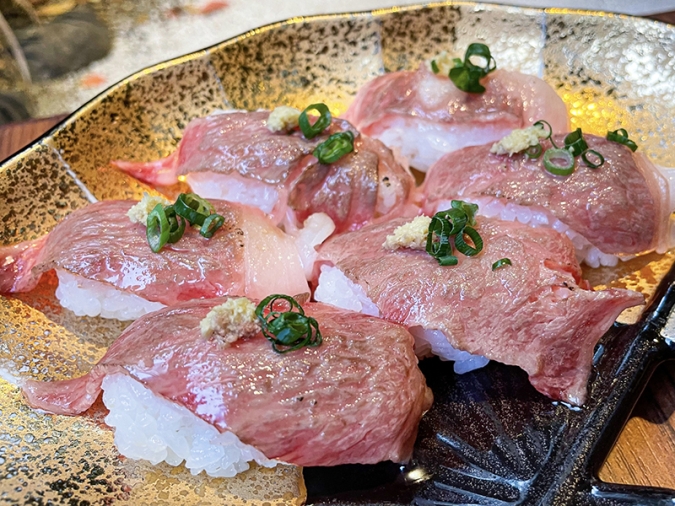 焼鳥と海鮮 焼き屋 いで。