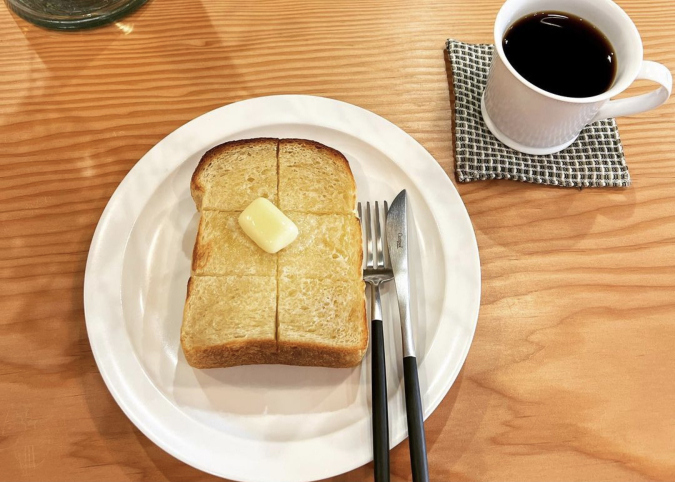 カフェうえむら：バターと蜂蜜のトースト