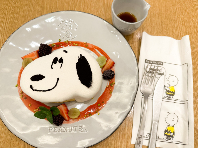 PEANUTS Cafe 博多（ピーナッツ カフェ ハカタ）スヌーピーのパンケーキ1