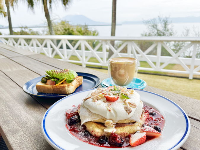 Blue＆Cafe HIRAKAWA Bayside（ブルー・アンド・カフェ平川ベイサイド）