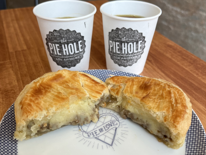 The Pie Hole Los Angeles FUKUOKA（ザ・パイホール・ロサンゼルス・フクオカ）シェパーズ