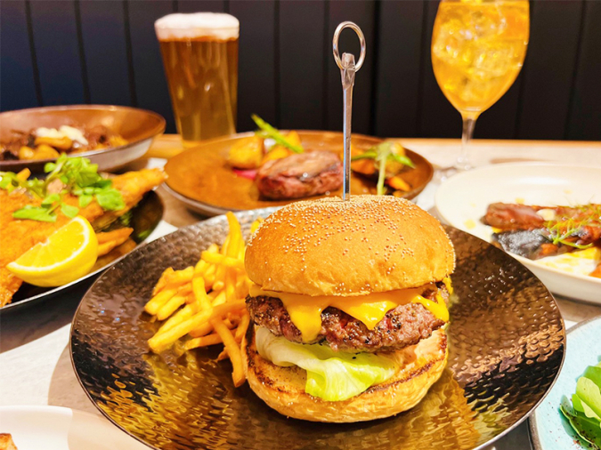The CRAFT Bar and Grill（ザ クラフト バー アンド グリル）