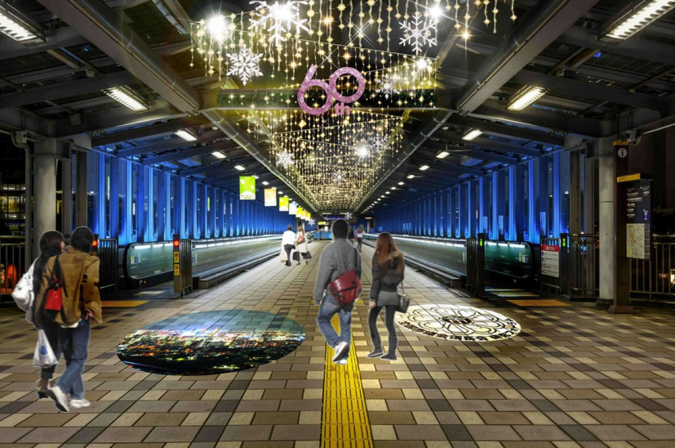 小倉イルミネーション2023　R：JR小倉駅 新幹線口「光が降り注ぐイルミネーション」「グリーンイルミネーション」