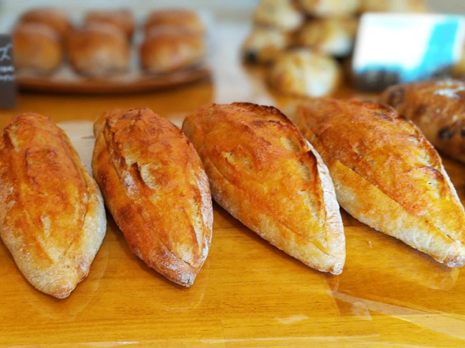 pain shop is（パンショップ イズ）