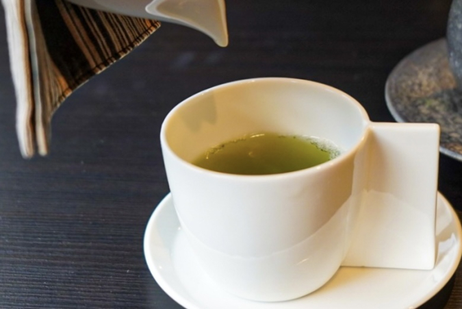 旬菓茶舎 日と時季（しゅんかちゃや ひととき）：日本茶