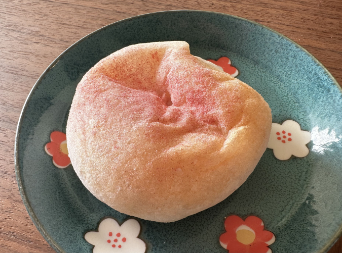 ローソン「Uchi Café×ICHIBIKO ホボクリム ほぼほぼクリームのシュー（いちご）」