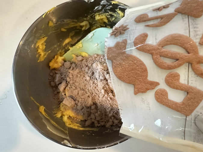 「クッキー抜き型（クマ、フラワー）」で作る♡型抜きクッキー