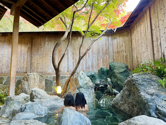 栗山温泉紅さんざし