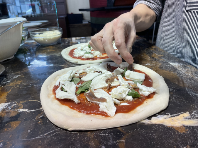 Pizzeria Da Giorgio（ピッツェリア ダ ジョルジオ）ロマーナ制作風景
