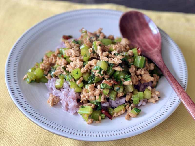 料理家・中願寺あゆみ　セロリレシピ