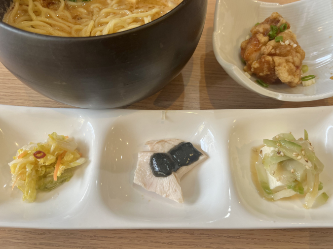 中華ダイニンググルペット担々麺の前菜3種