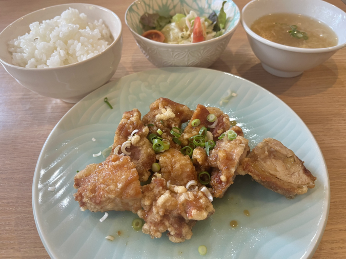中華ダイニンググルペット油淋鶏定食