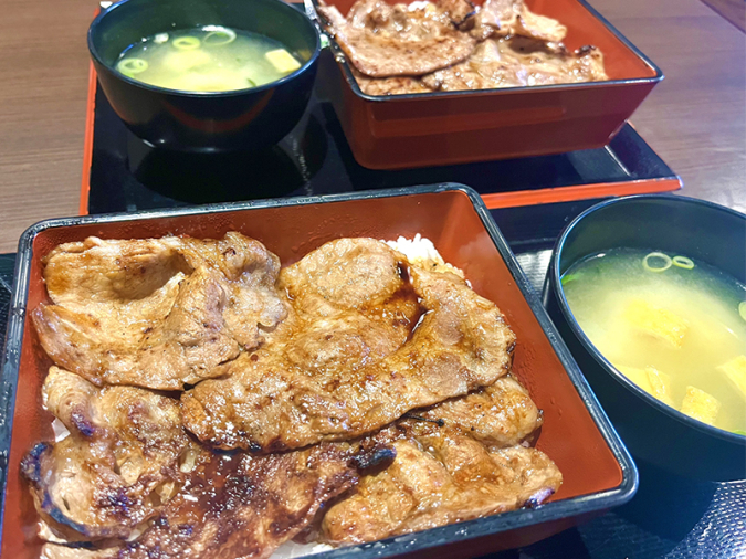 「豚のまんま」ランチ茶美豚重