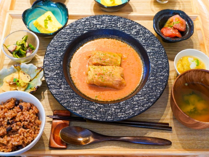 MINORI CAFEランチ：春のロールキャベツ