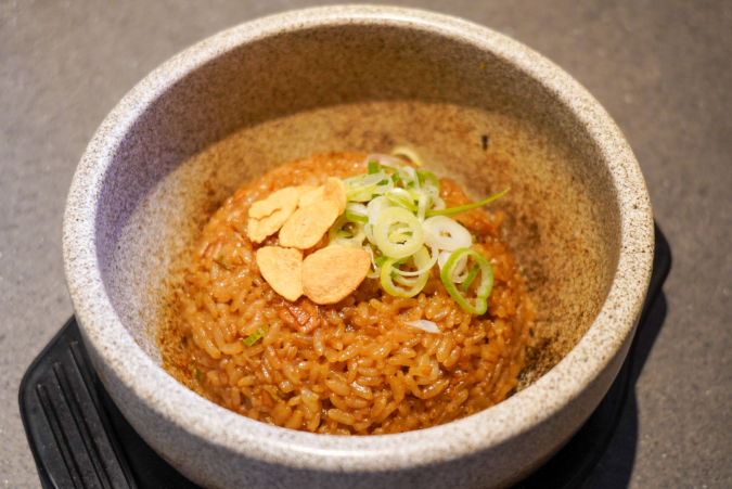 Yakinikuan Ushimune: Garlic rice from a yakiniku restaurant