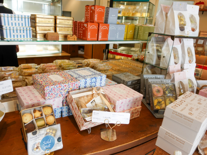 sweets shop FAVORI PLUS Gifts