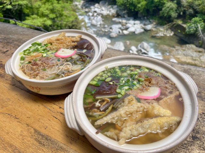 岩屋うどん　山賊うどんと山賊そば