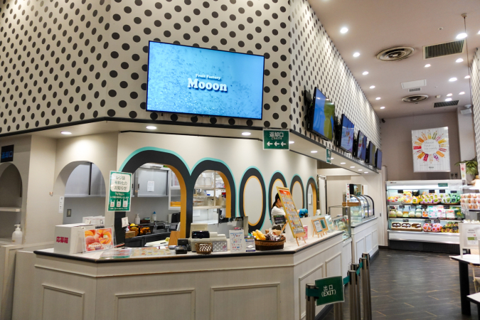 Fruit Factory Mooon（フルーツファクトリーモーン）　リバーウォーク店　店内