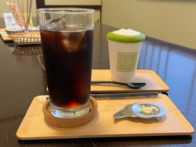 寺カフェあわも　特製アイスコーヒーと抹茶ラテ