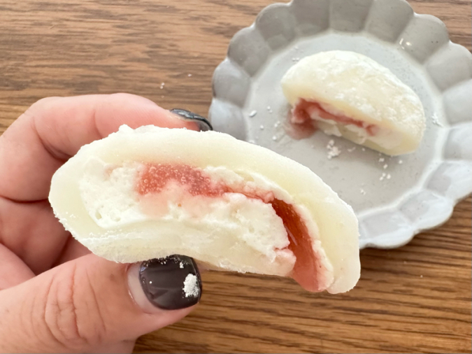 Gyutto Peach Daifuku