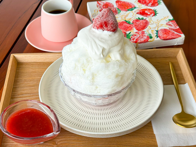 Yokamon Strawberry Laboratory Kumonoue Strawberry Shaved Ice