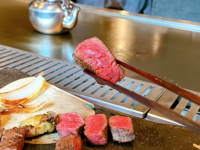 With the Style Fukuoka Steakhouse Medium Rare Style Lunch Kuroge Wagyu Beef