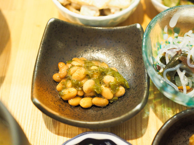 小料理屋そのへん　めかぶ納豆