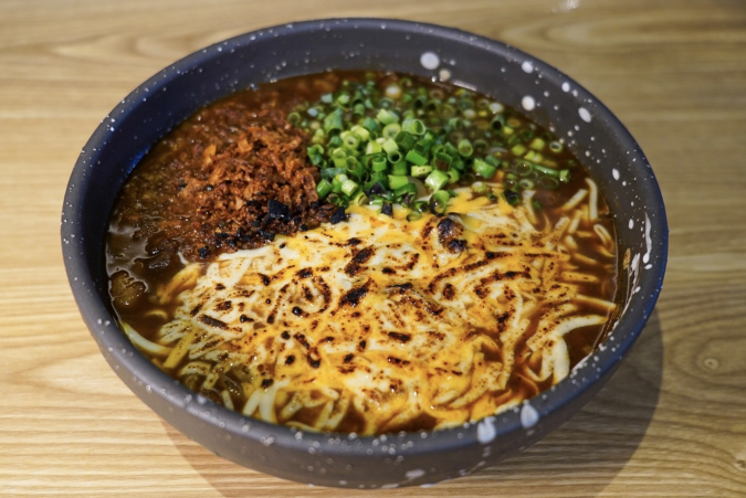 麺屋 NOW NOODLE：チーズカレーうどん