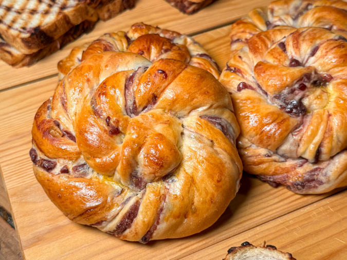 "Wheat and Red Bean Paste" Red Bean Paste Twist