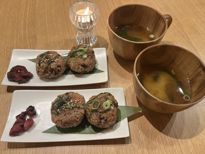 MINORI CAFE: Germinated enzyme brown rice dashi koji grilled rice balls and dashi koji miso soup